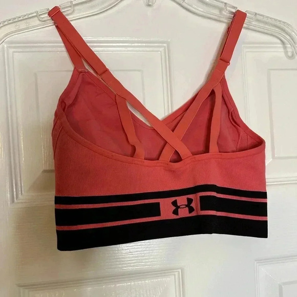 Under Armour sports Bra - Picture 2 of 9